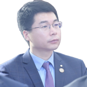 林晓明律师
