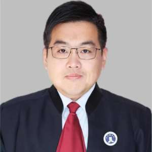 刘向荣律师