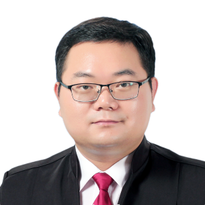 梁世伟律师