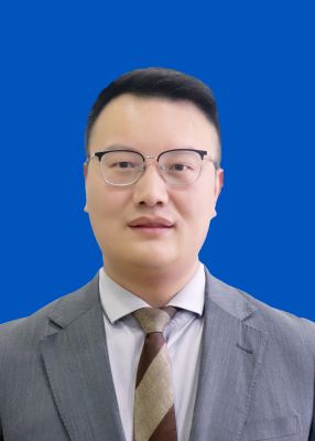 高四双律师