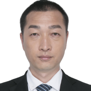 常伟律师