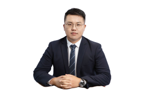 彭浩杰律师